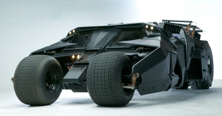 Batmans Tumbler: Warner veröffentlicht echtes Batmobil, doch der Preis ist heftig