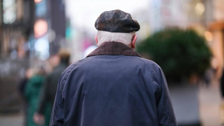 „Unterste Schublade“: Beamte empören sich über Kritik an ihren Pensionen